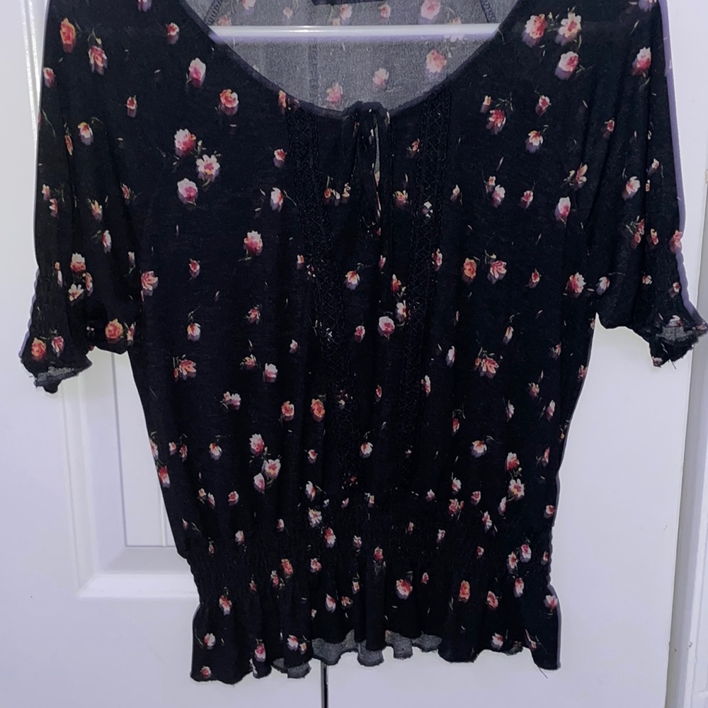 CUTE CROP TOP